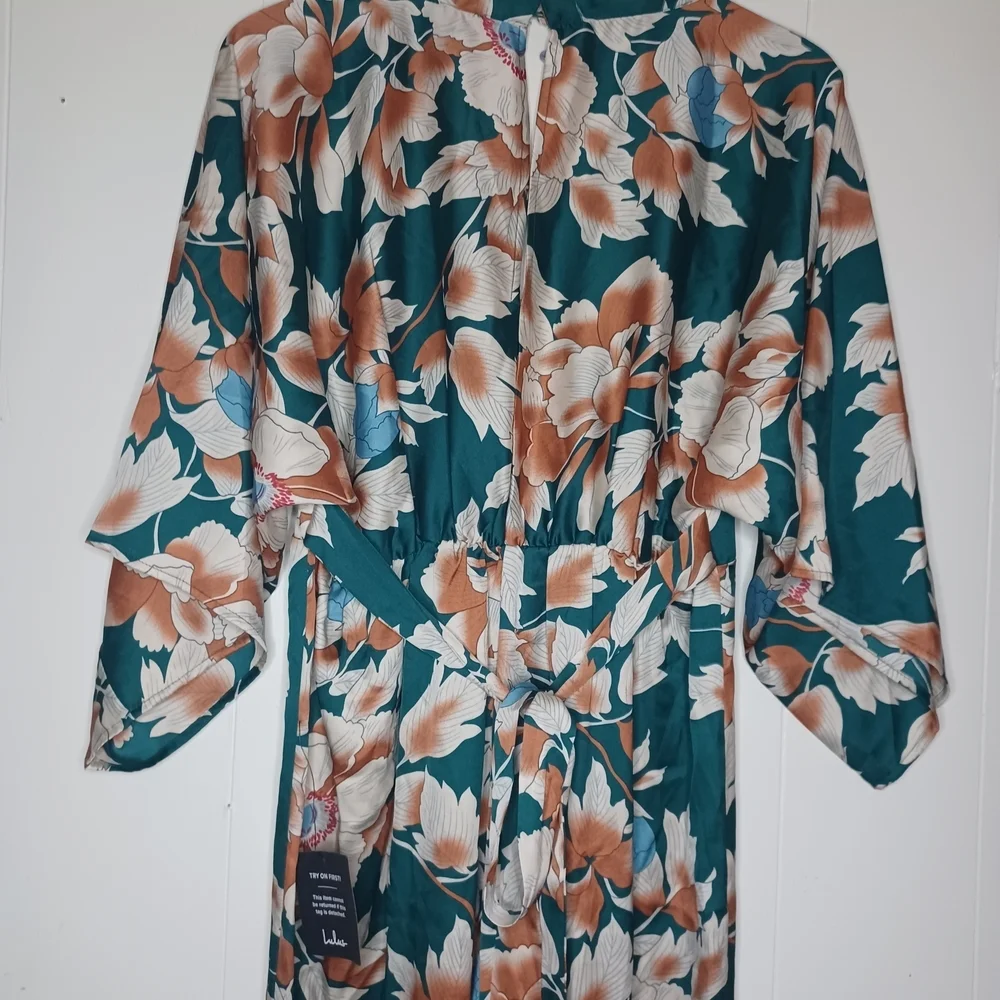 Lulu's Teal and Cream Floral Long Sleeve Dress